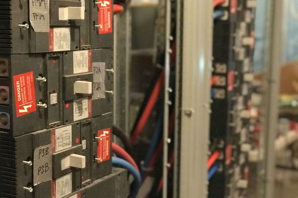 Electrical distribution panel with breakers